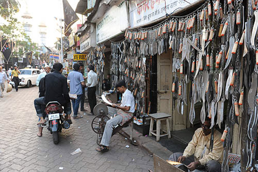 Zanjir: Jail Raod, Dongri, Mumbai, December 2010 - Zanjir, chain, is used for the ritual of flagellation during Muharram. (Photo: Reza Masoudi Nejad)