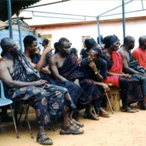 Guests at a funeral (Dormaa Ahenkro, Ghana). (Photo: Boris Nieswand)