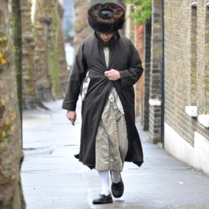 Strictly Orthodox Jew on his way to the synagogue. (Photo: Doerte Engelkes)