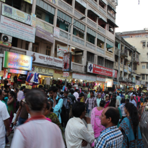 Busy street in Dadar, a central area of Mumbai. (Photo: Annelies Kusters)