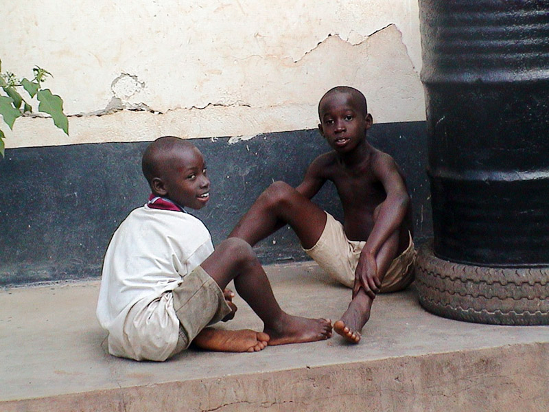 Children (Dormaa Ahenkro, Ghana). (Photo: Boris Nieswand)