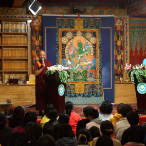 Khenpo Sodargye co-lectures and dialogues with Dan Smyer Yu (MPI) at Larung Gar Buddhist Academy, Summer 2013. (Photo: Dan Smyer Yu)