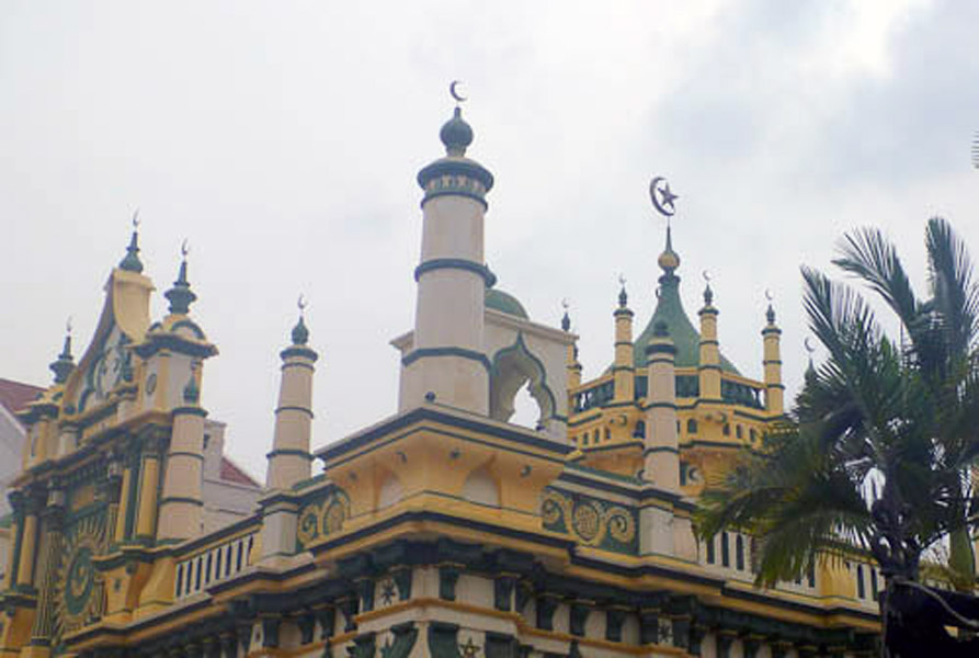 Mosque, Little India, Singapore. (Photo: Steven Vertovec)