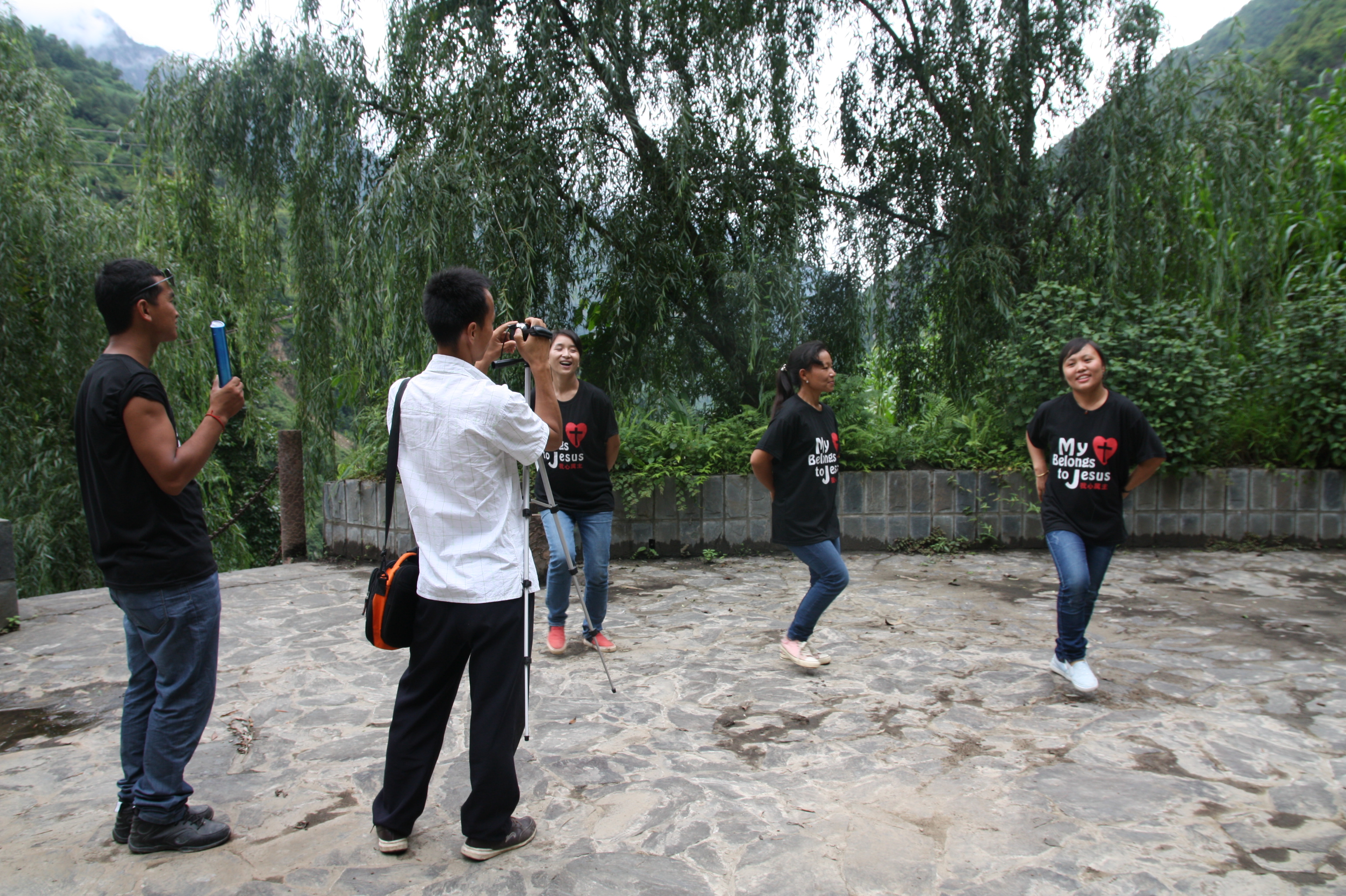Lisu music group taking videos for their second music DVD, Fugong County, 23 June 2014. (Photo: Ying Diao)